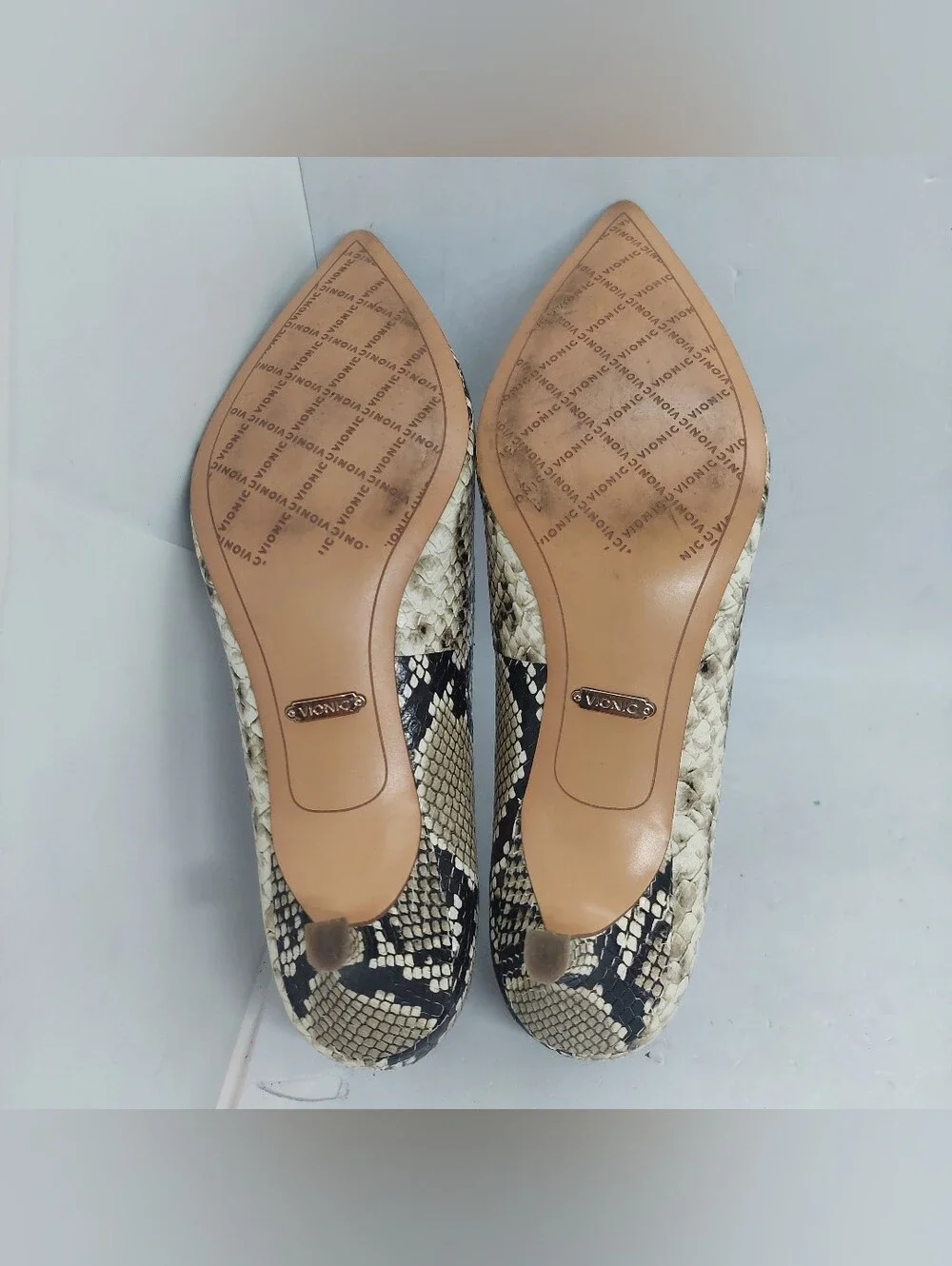 Vionic Josie Snake Pointed Toe Kitten Heel Pumps Casual Shoes Womens Size 8.5
